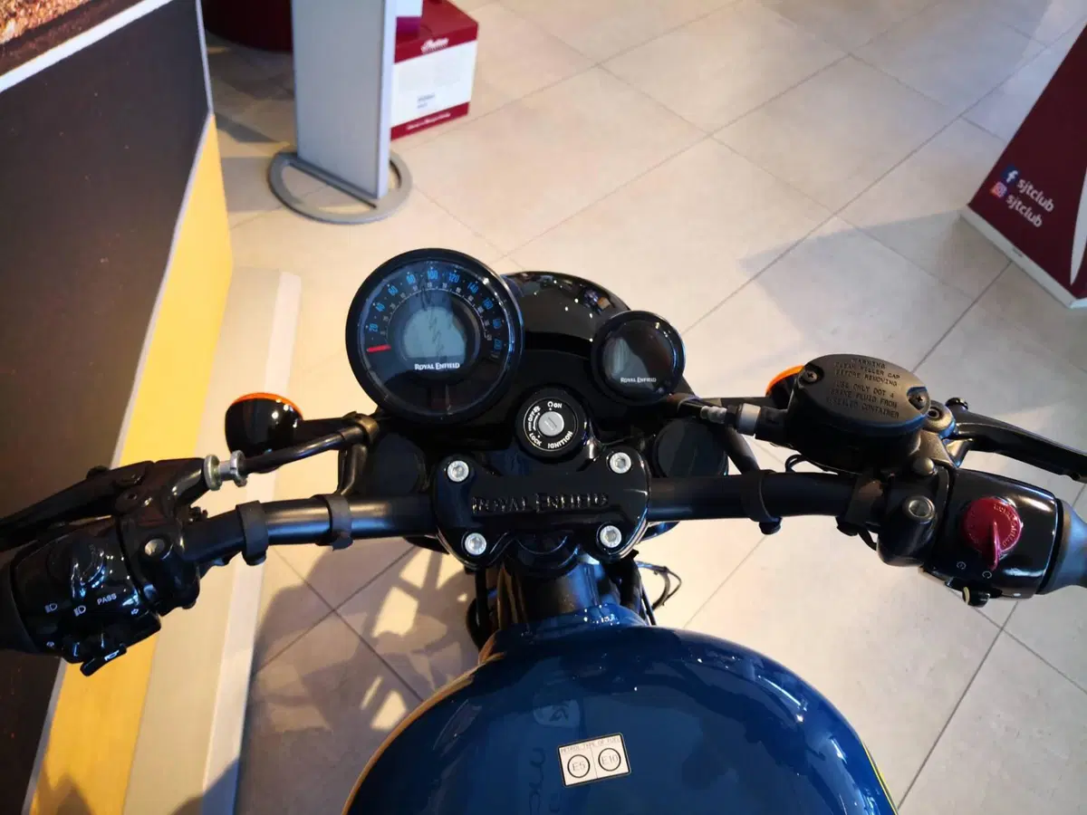 Royal Enfield Shotgun 650 (2024 - 26) (12)