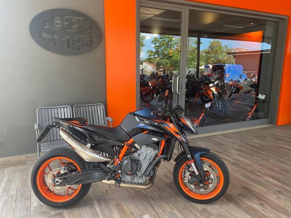 KTM 890 Duke R (2022 - 23)