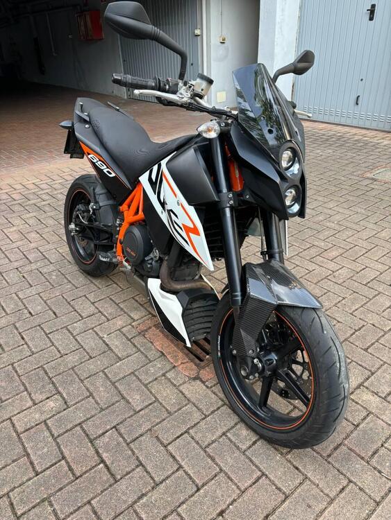 KTM 690 Duke R (2010 - 15) (2)