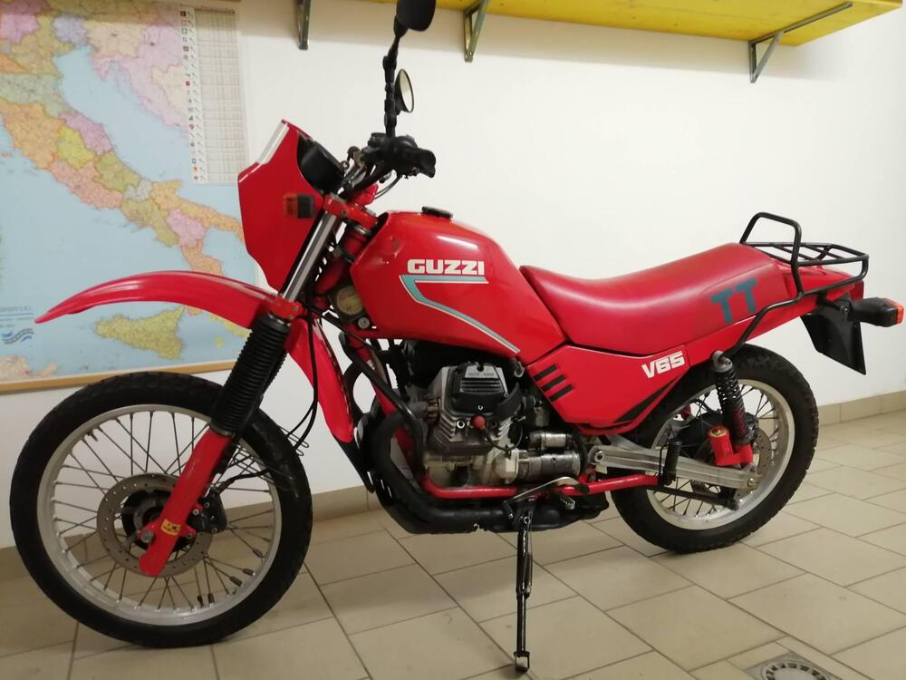 Moto Guzzi v65 TT (5)