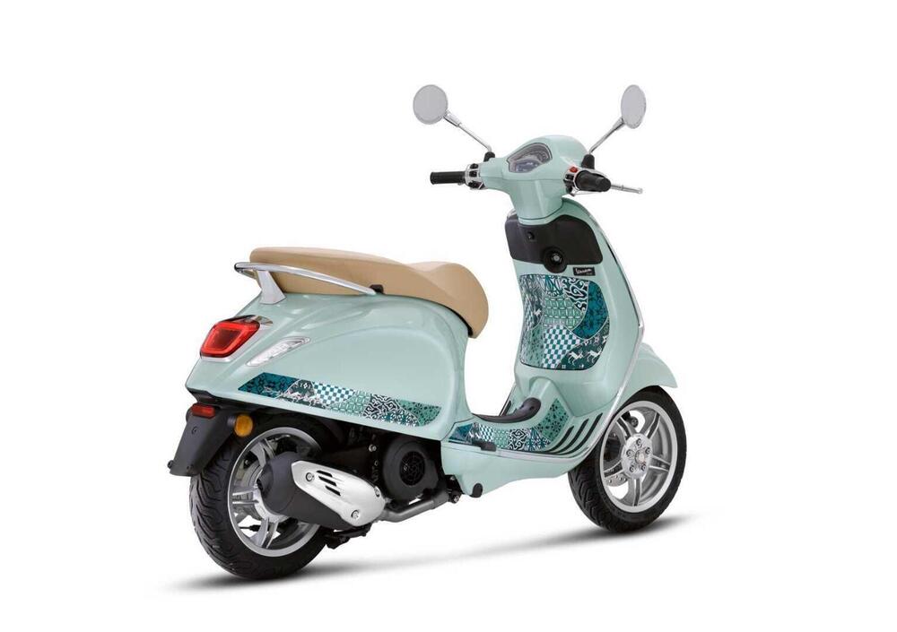 Vespa Primavera 50 Batik (2024) (4)