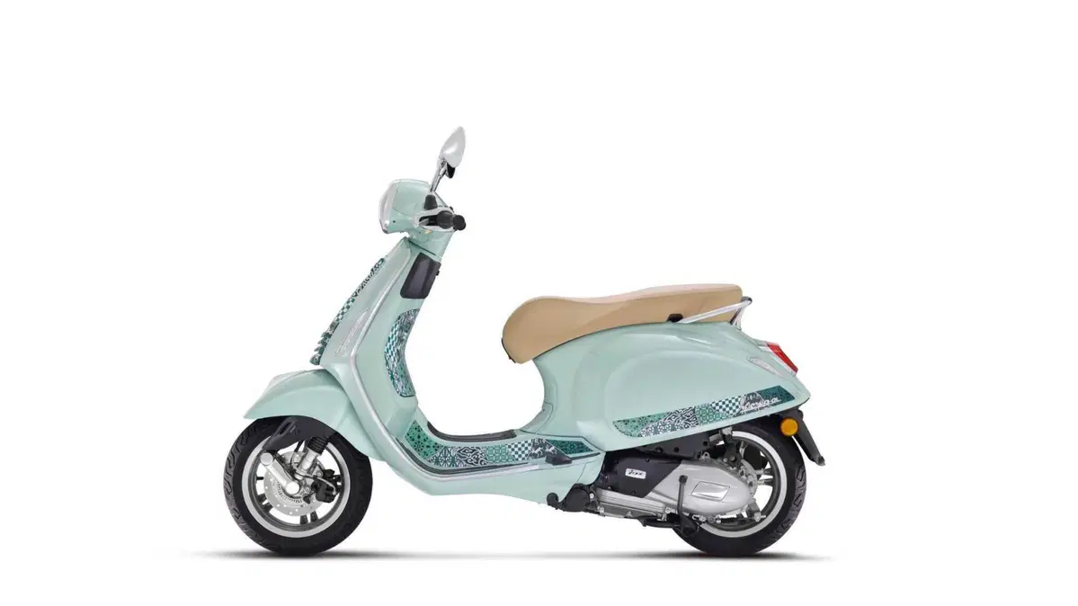 Vespa Primavera 150 Primavera 150 Batik (2024 - 26) (2)