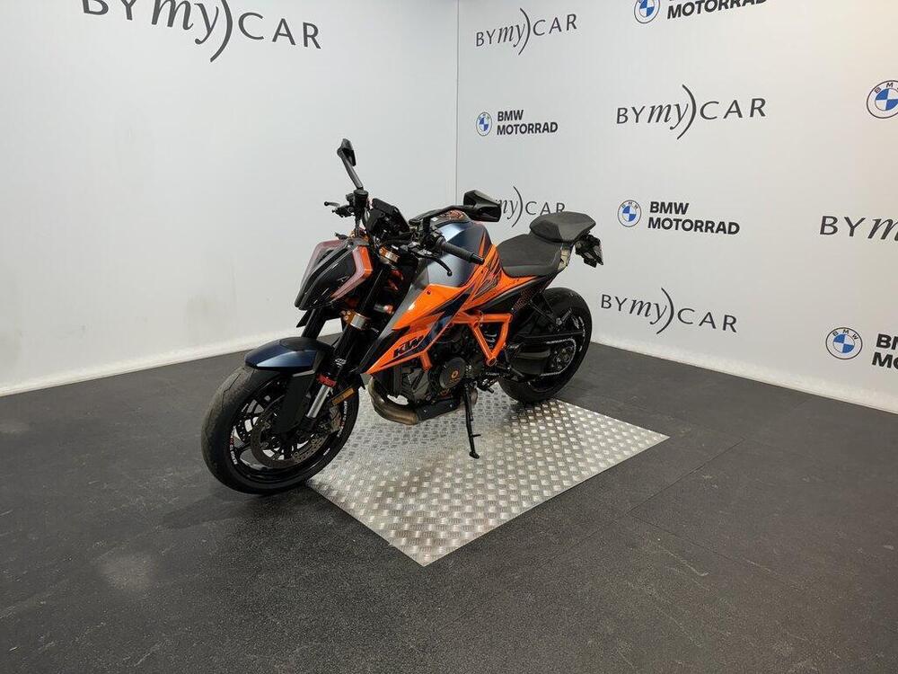 KTM 1290 Super Duke R (2021) (2)