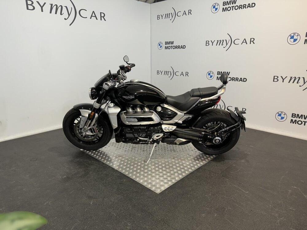 Triumph Rocket 3 R Chrome Edition (2023) (2)