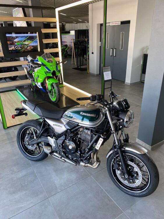 Kawasaki Z 650 RS (2022 - 24)