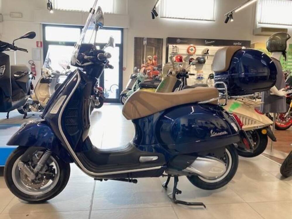 Vespa GTS 300 Hpe (2021 - 22)