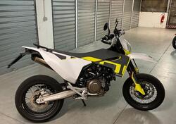 Husqvarna 701 Supermoto (2022) usata