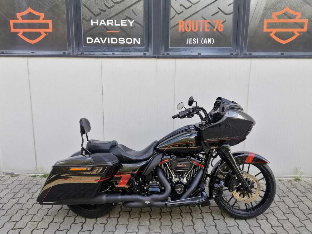 Harley-Davidson 117 Street Glide (2018 - 20) - FLHXSE