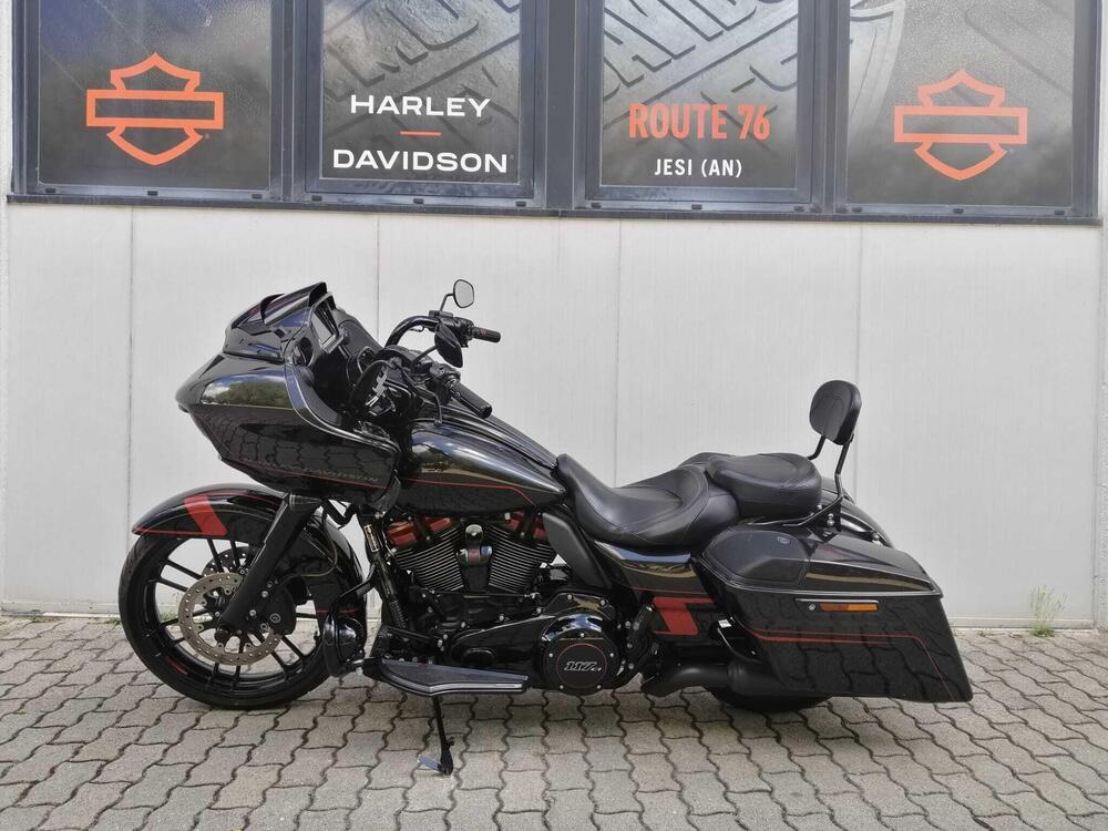 Harley-Davidson 117 Street Glide (2018 - 20) - FLHXSE (4)