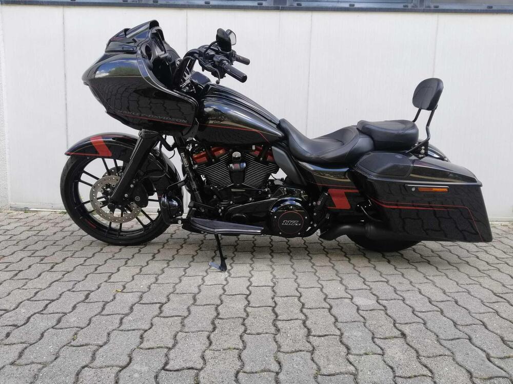 Harley-Davidson 117 Street Glide (2018 - 20) - FLHXSE (5)