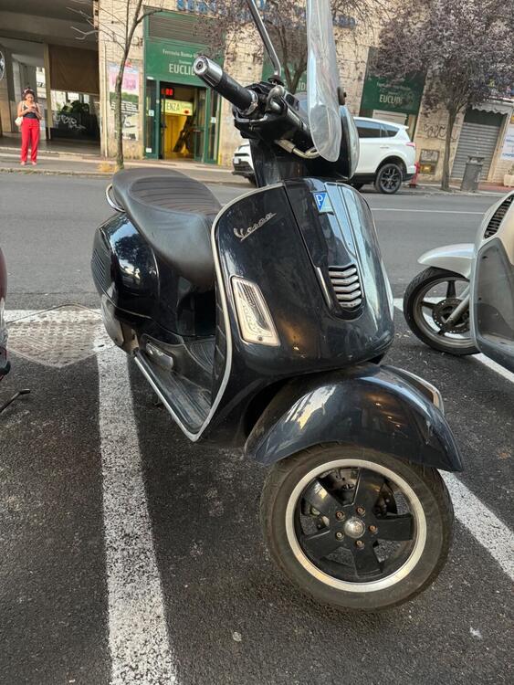 Vespa GTS 300 ABS (2014 - 16) (2)