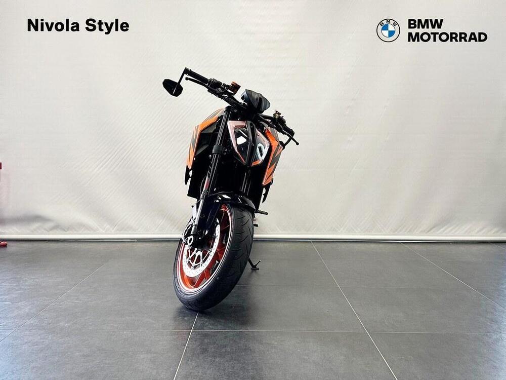 KTM 1290 Super Duke R (2019) (3)