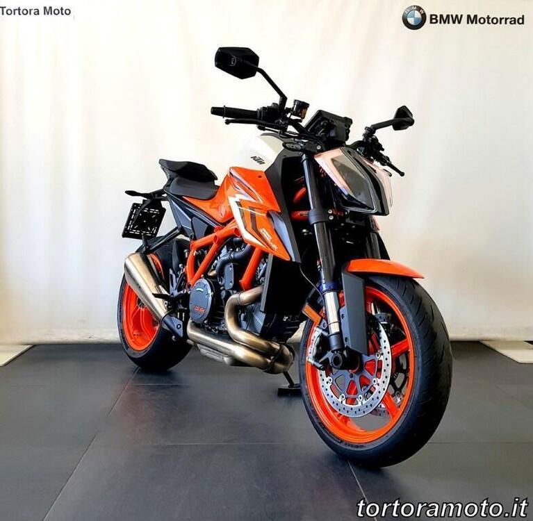 KTM 1290 Super Duke R (2022 - 23) (4)