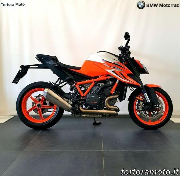 KTM 1290 Super Duke R (2022 - 23) (2)