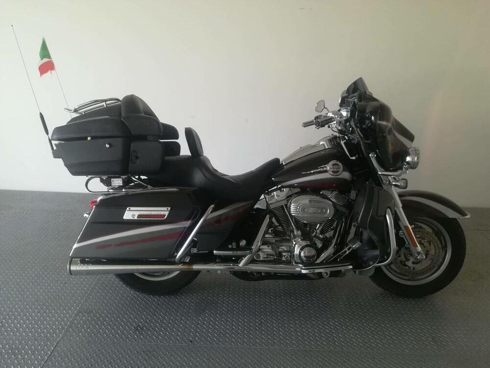 Harley-Davidson 1690 Electra Glide Classic (2010 - 12) - FLHTC