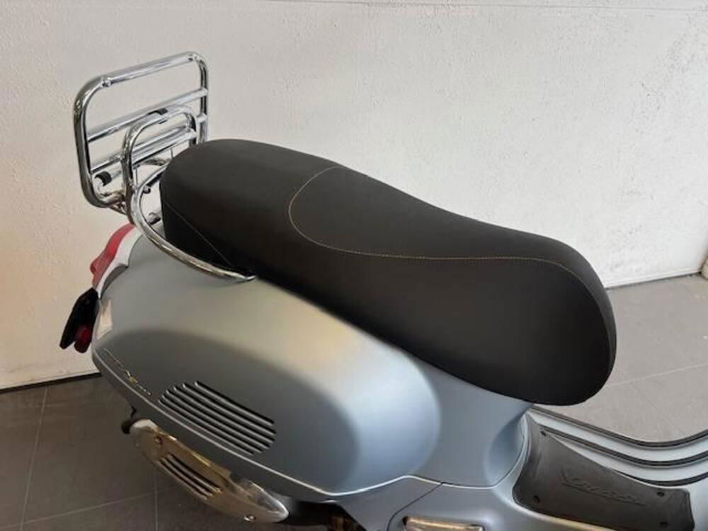 Vespa GTS 300 Super Hpe (2021 - 22) (3)