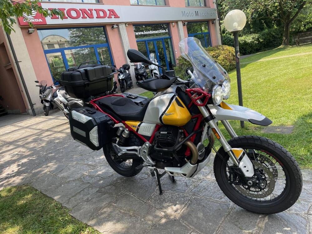 Moto Guzzi V85 TT Travel (2020) (4)