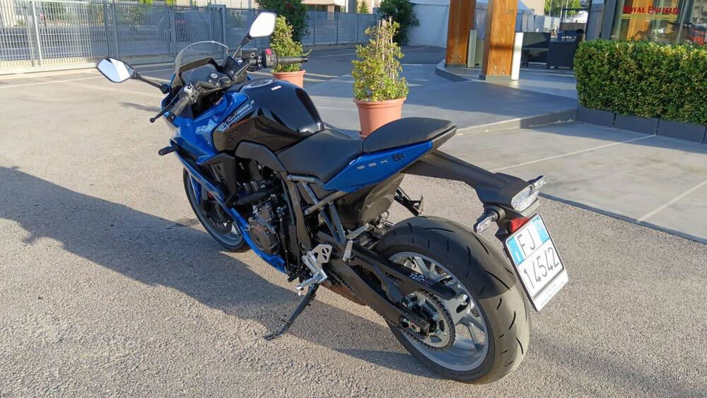 Suzuki GSX-8R (2024) (5)