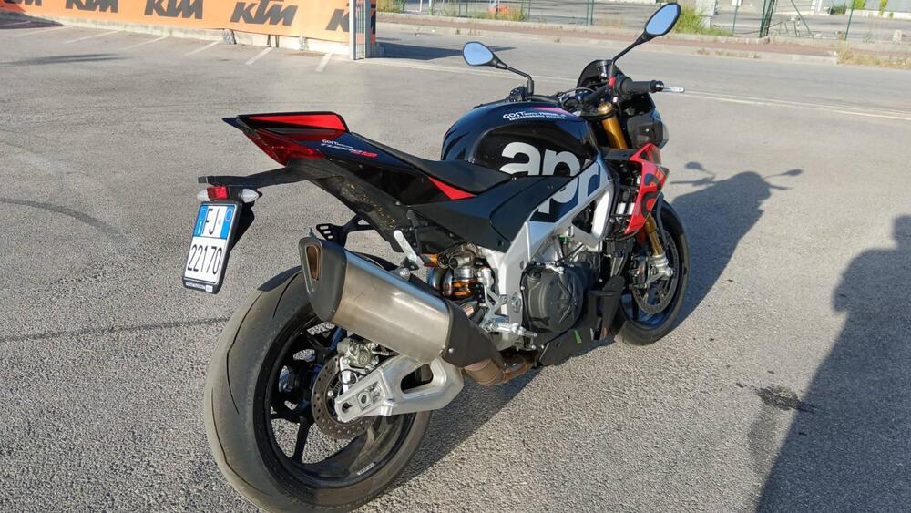 Aprilia Tuono 1100 V4 Factory (2021 - 24) (4)