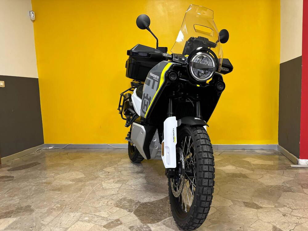 Husqvarna Norden 901 (2022 - 24)