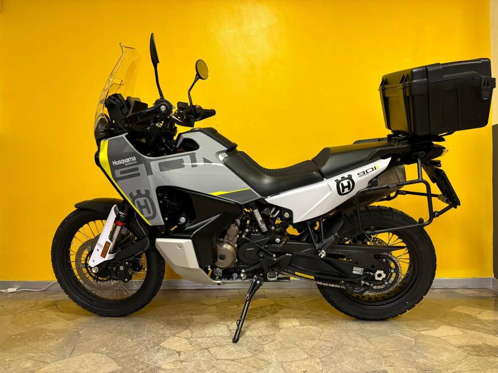 Husqvarna Norden 901 (2022 - 24) (2)