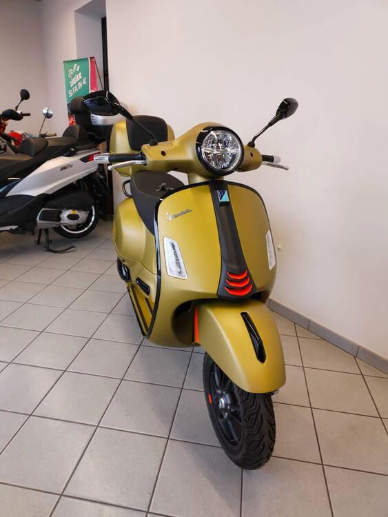 Vespa GTS 300 Super Sport (2023 - 24) (5)