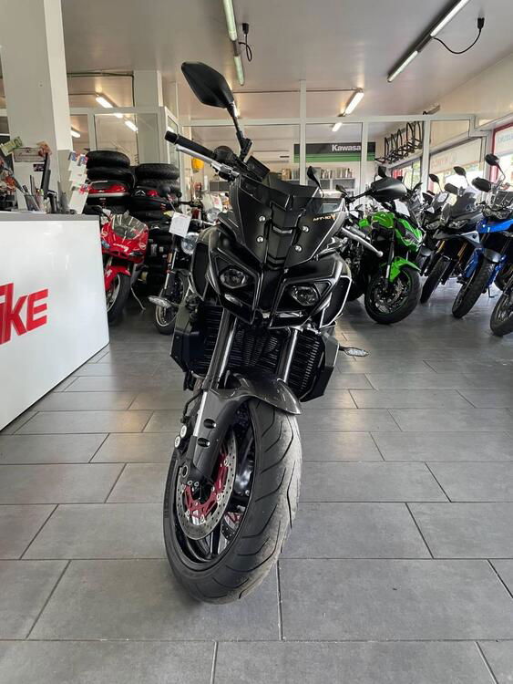 Yamaha MT-10 ABS (2016 - 17) (3)