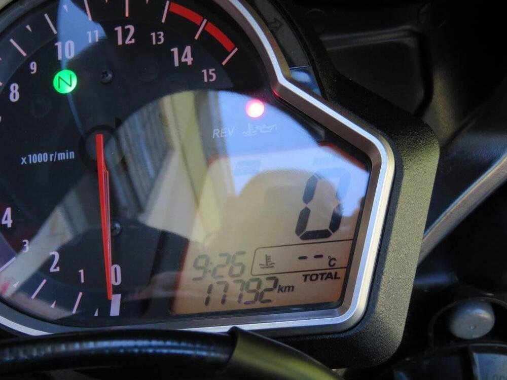 Honda CBR 1000 RR Fireblade (2008 - 11) (4)