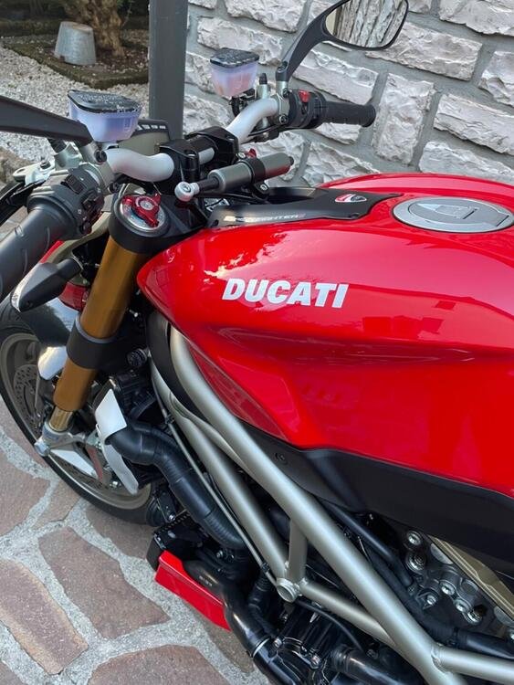 Ducati Streetfighter S (2009 - 14) (2)