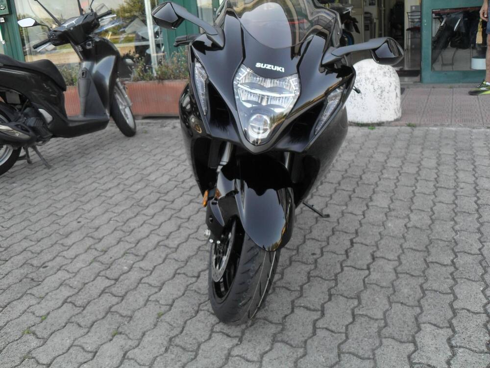 Suzuki GSX 1300 R Hayabusa (2021 - 24) (2)