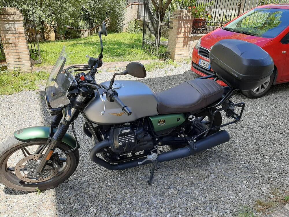 Moto Guzzi V7 Stone Centenario (2021 - 22) (4)