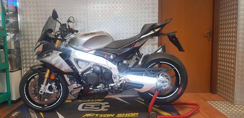 Aprilia Tuono 1100 V4 (2021 - 24) (2)