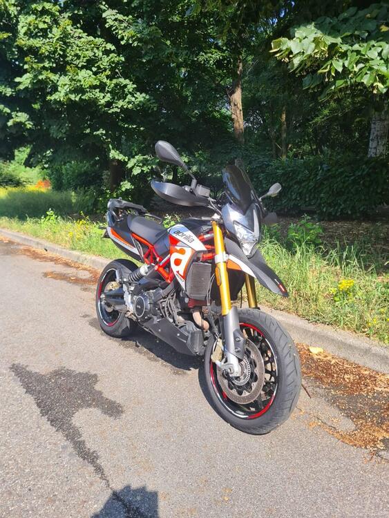 Aprilia Dorsoduro 900 (2017 - 20) (2)