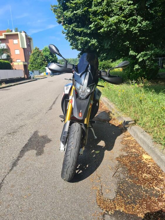 Aprilia Dorsoduro 900 (2017 - 20) (3)