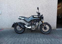 Husqvarna Svartpilen 401 (2020) usata