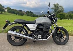 Moto Guzzi V7 III Milano (2018 - 20) usata