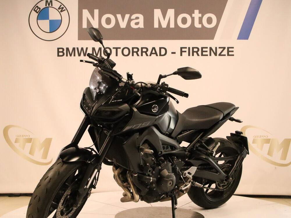 Yamaha MT-09 (2017 - 20) (2)