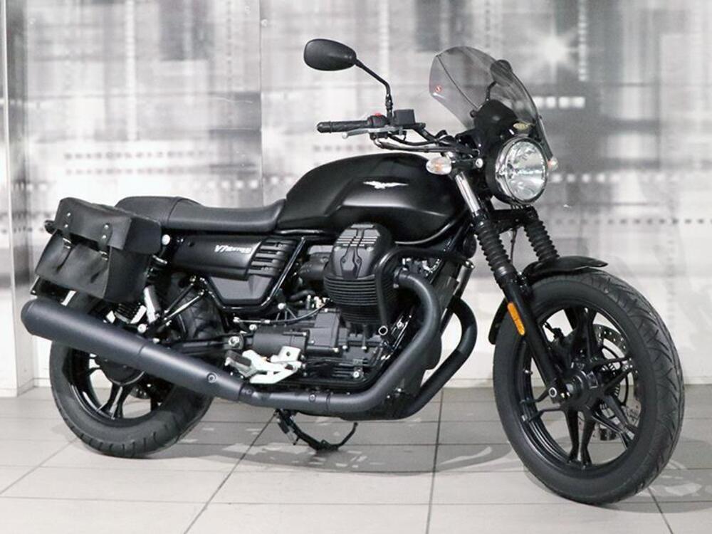 Moto Guzzi V7 III Stone (2017 - 20)