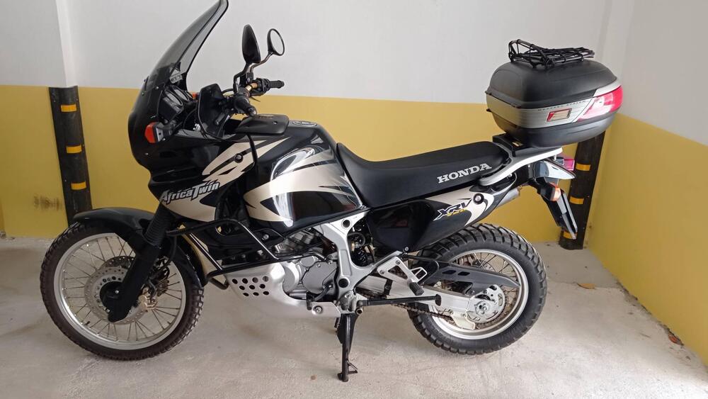 Honda Africa twin XRV 750 RD07 (5)