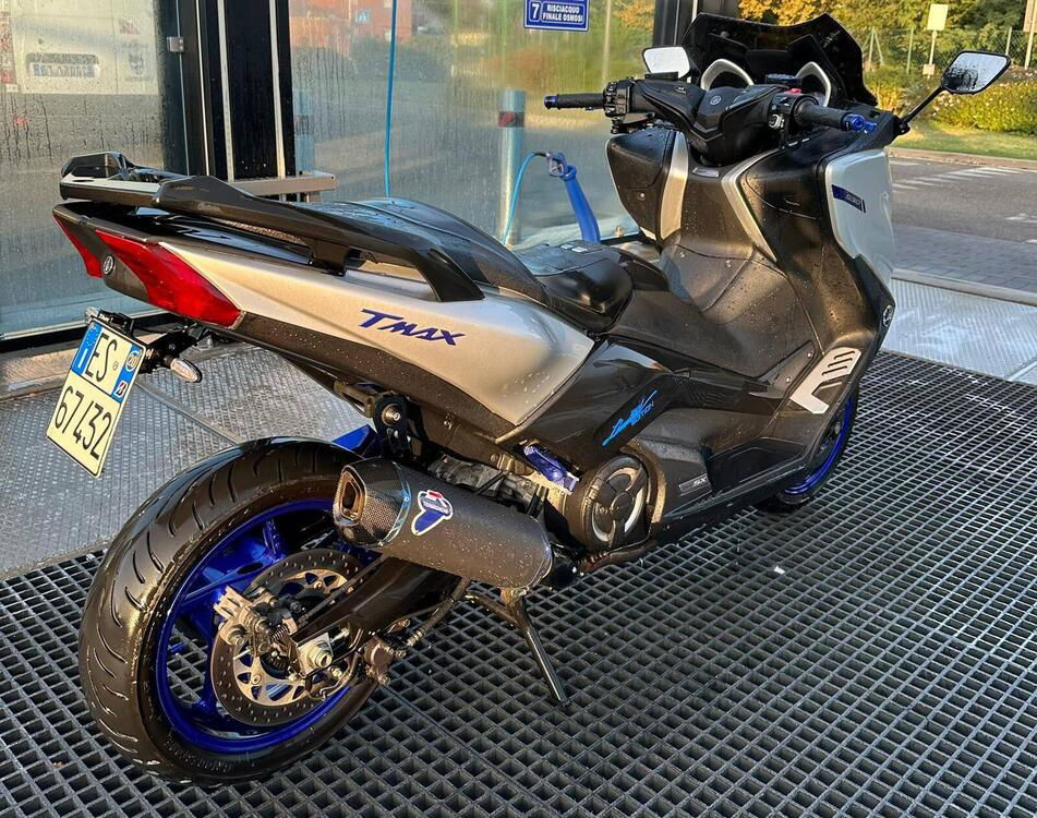 Yamaha T-Max 530 SX Sport Edition (2018 - 19) (2)