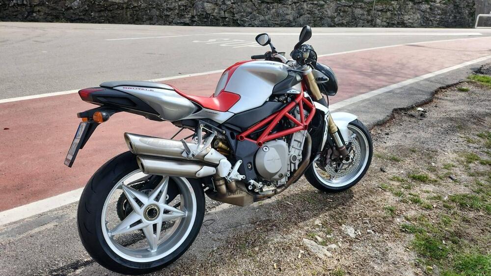 MV Agusta Brutale 910 S (2005 - 11) (2)