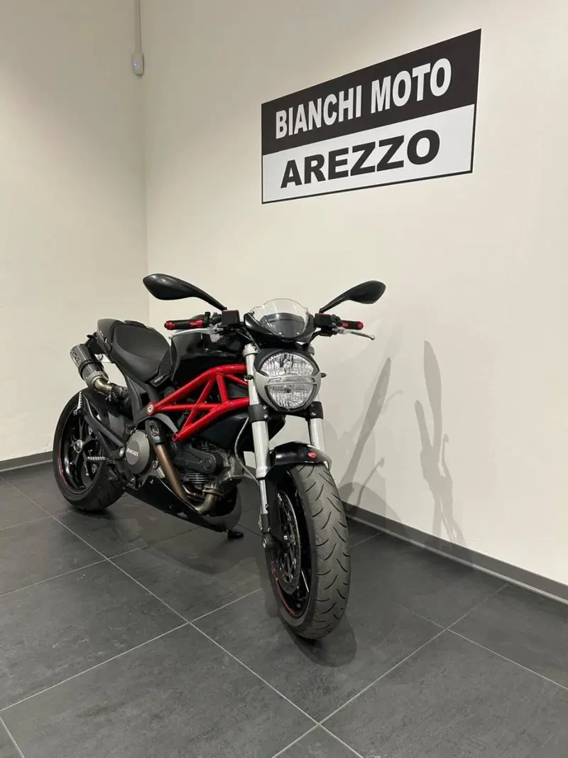Ducati Monster 796 (2010 - 13) (2)