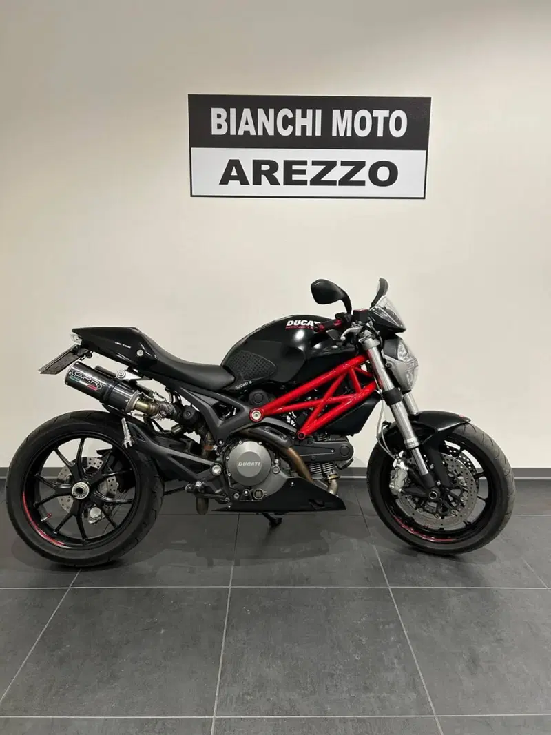 Ducati Monster 796 (2010 - 13)