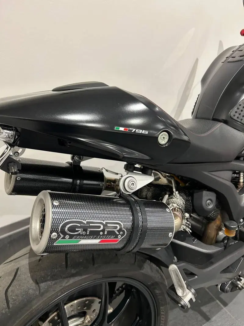 Ducati Monster 796 (2010 - 13) (8)