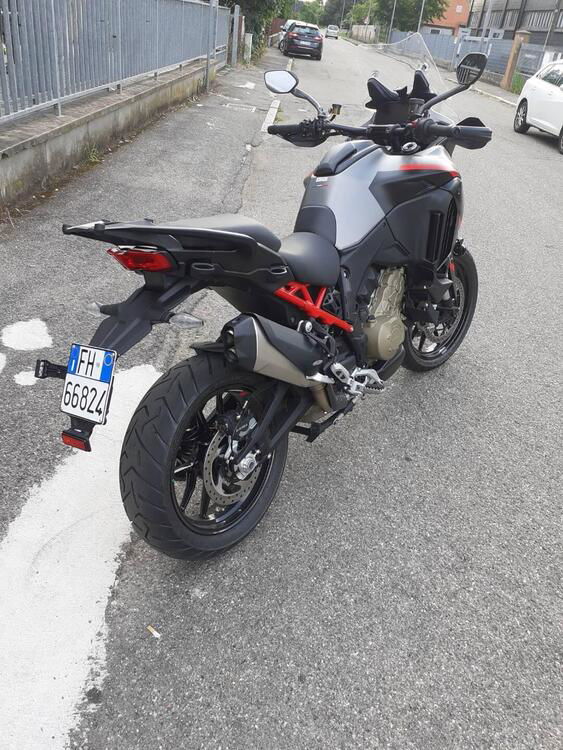 Ducati Multistrada V4 S Grand Tour (2024) (5)