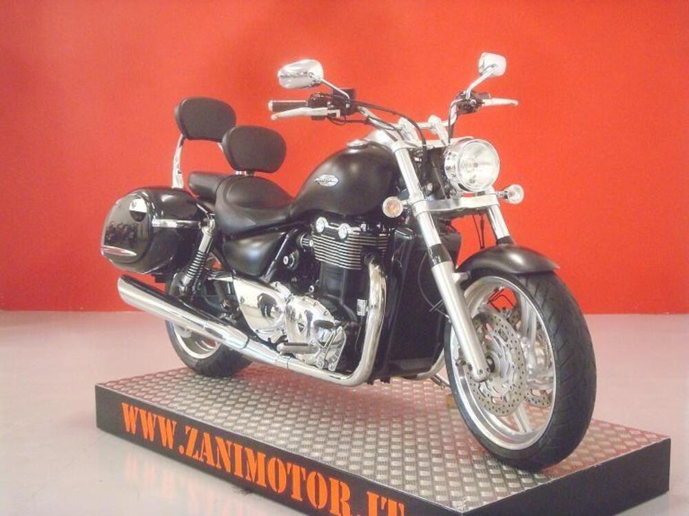 Triumph Thunderbird 1600 ABS (2)