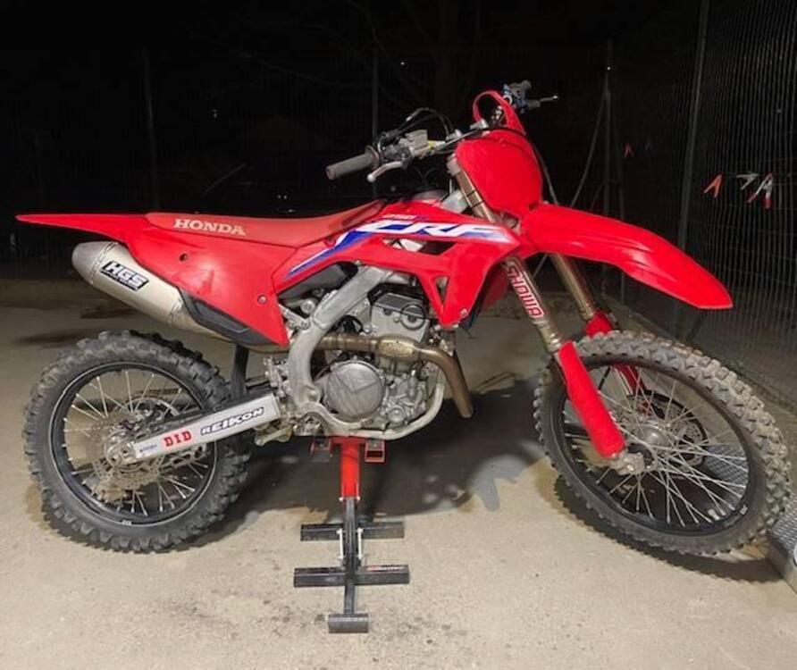 Honda CRF 250 R (2022) (2)