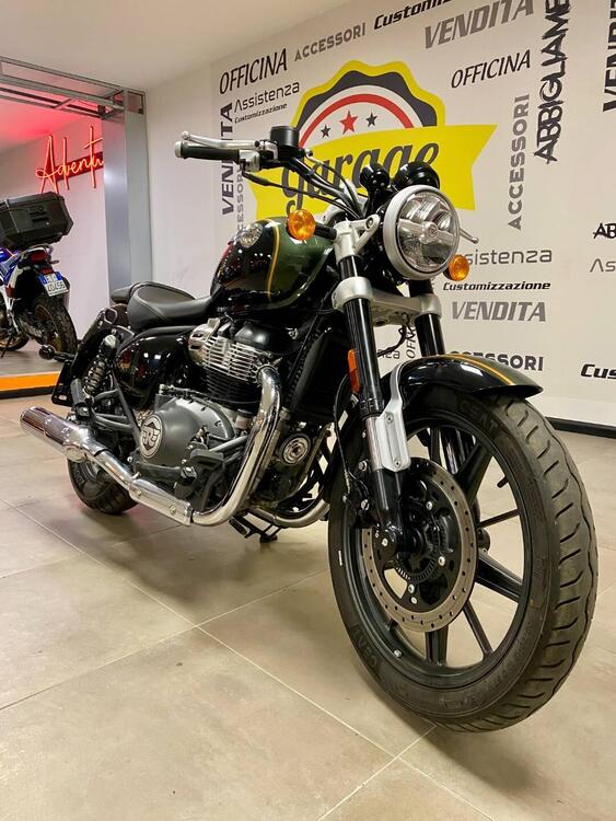 Royal Enfield Super Meteor 650 (2023 - 24) (2)