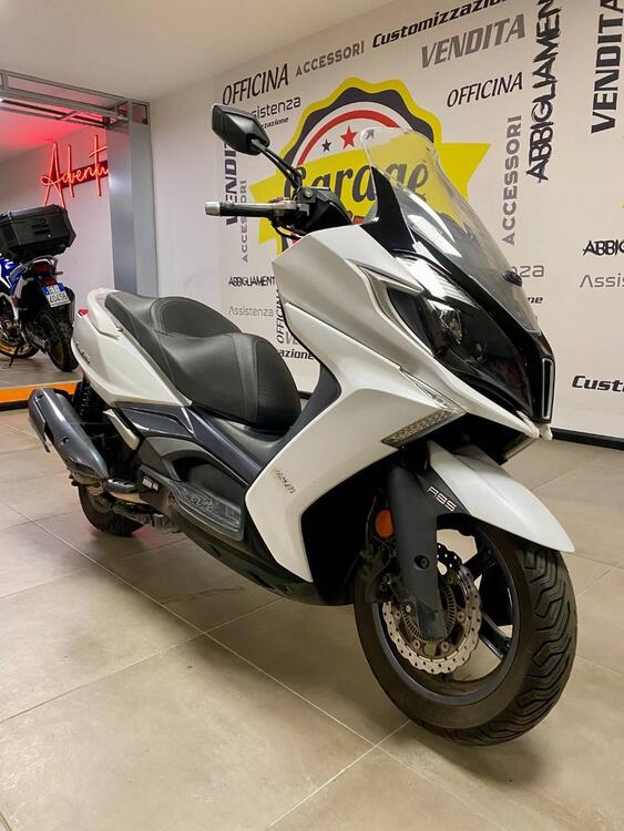 Kymco Downtown 350i ABS (2015 - 17) (2)