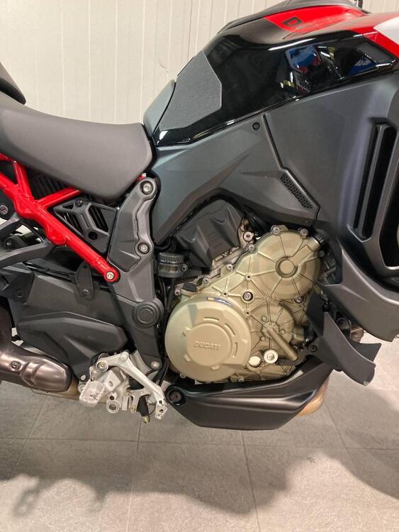 Ducati Multistrada V4 Pikes Peak (2021 - 24) (4)